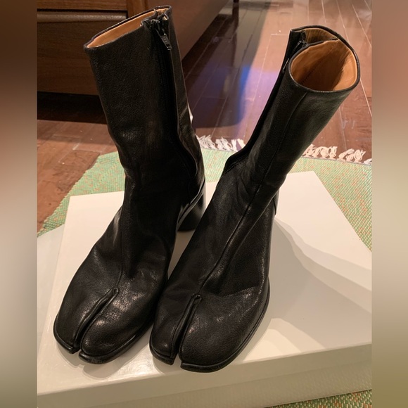Maison Margiela - Tabi - Size 39.5 - Black Leather Ankle Boots - Picture 8 of 14